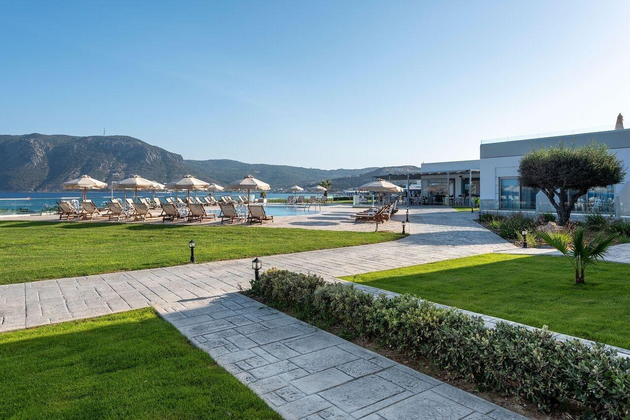 Royal Bay Suites Kéfalos Exterior foto